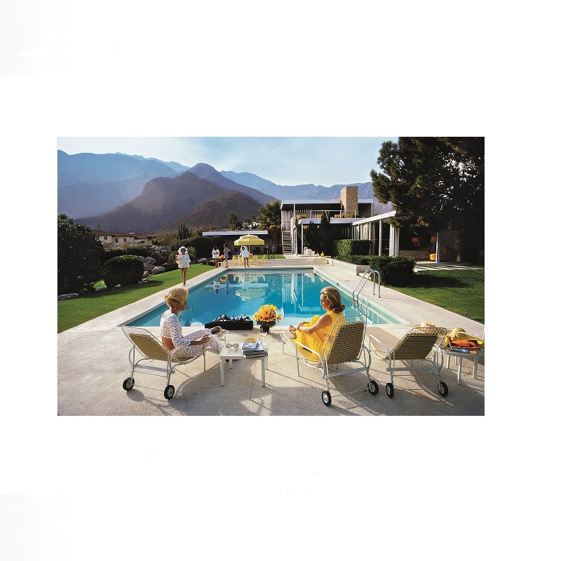 Retro Poolside Host Luxury Lif - Luxury Lifestyle Pictures recensione e prezzo