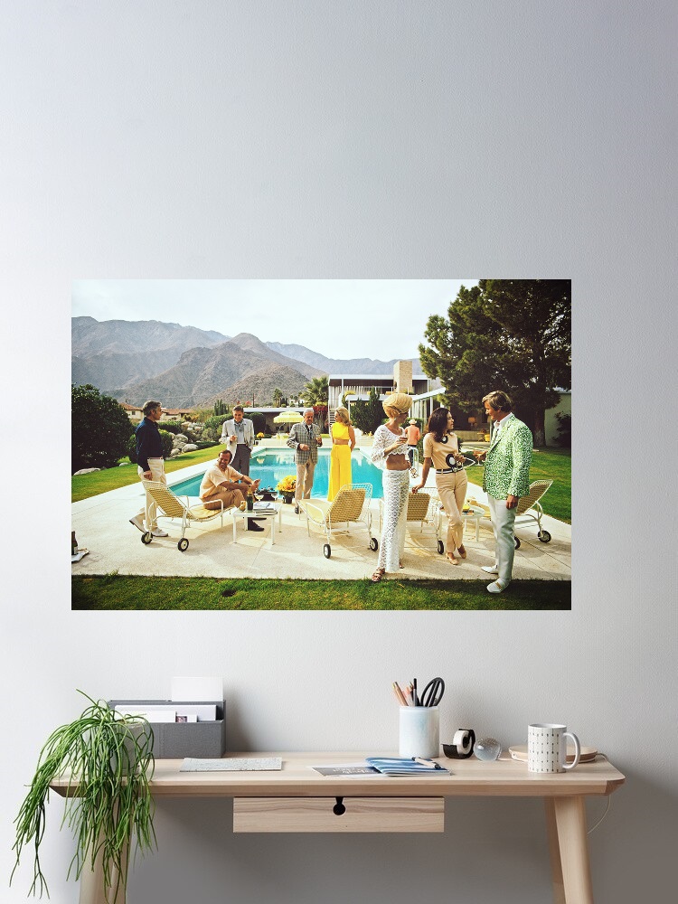 Retro Poolside Host Luxury Lif - Luxury Lifestyle Pictures recensione e prezzo