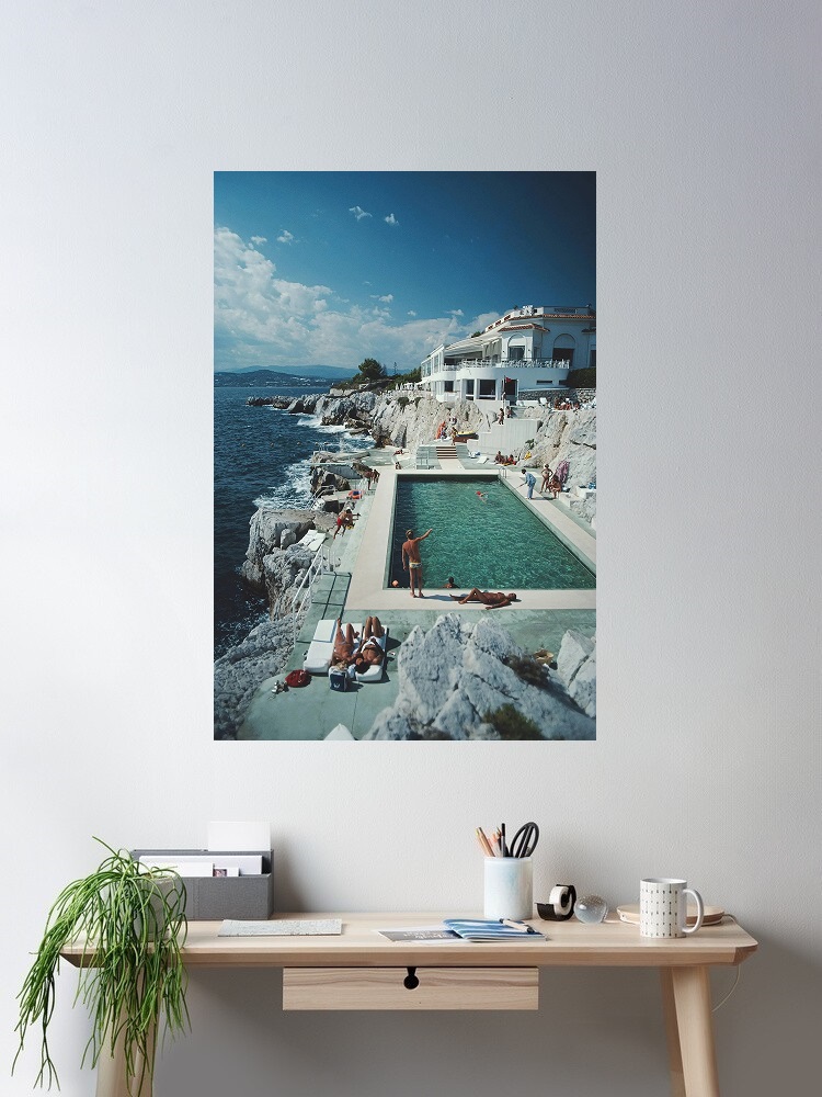 Retro Poolside Host Luxury Lif - Luxury Lifestyle Pictures recensione e prezzo